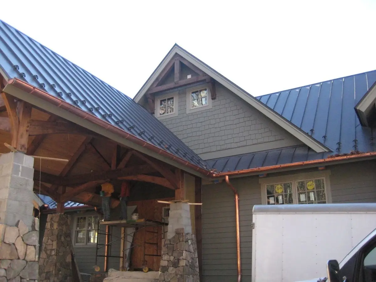 Craftsman Roofing team delivering quality roofing work in Leonard